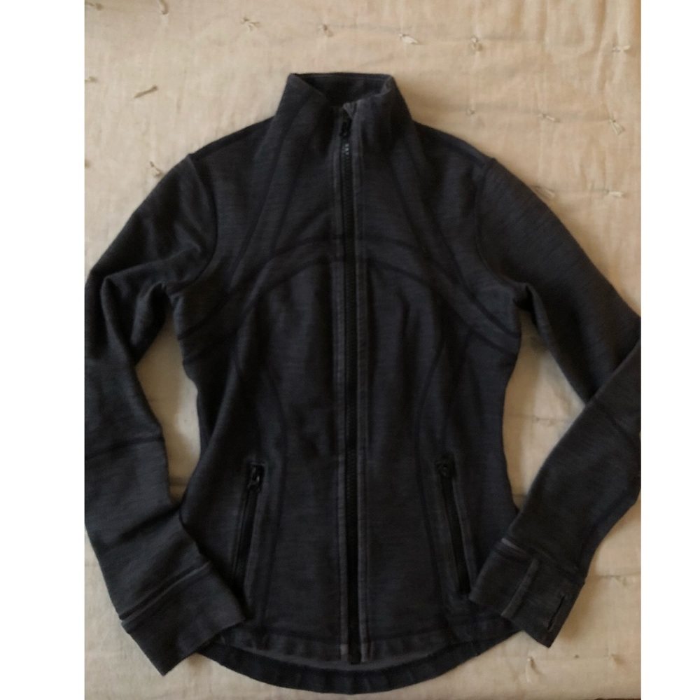 Lululemon define jacket size 4